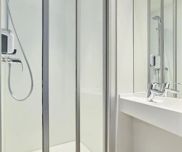 Szálloda Hotelf1 Le Havre Est -